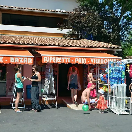 Mobil Avec Terrasse Pour 4 A - Api-1-52-1653 Camping Vias